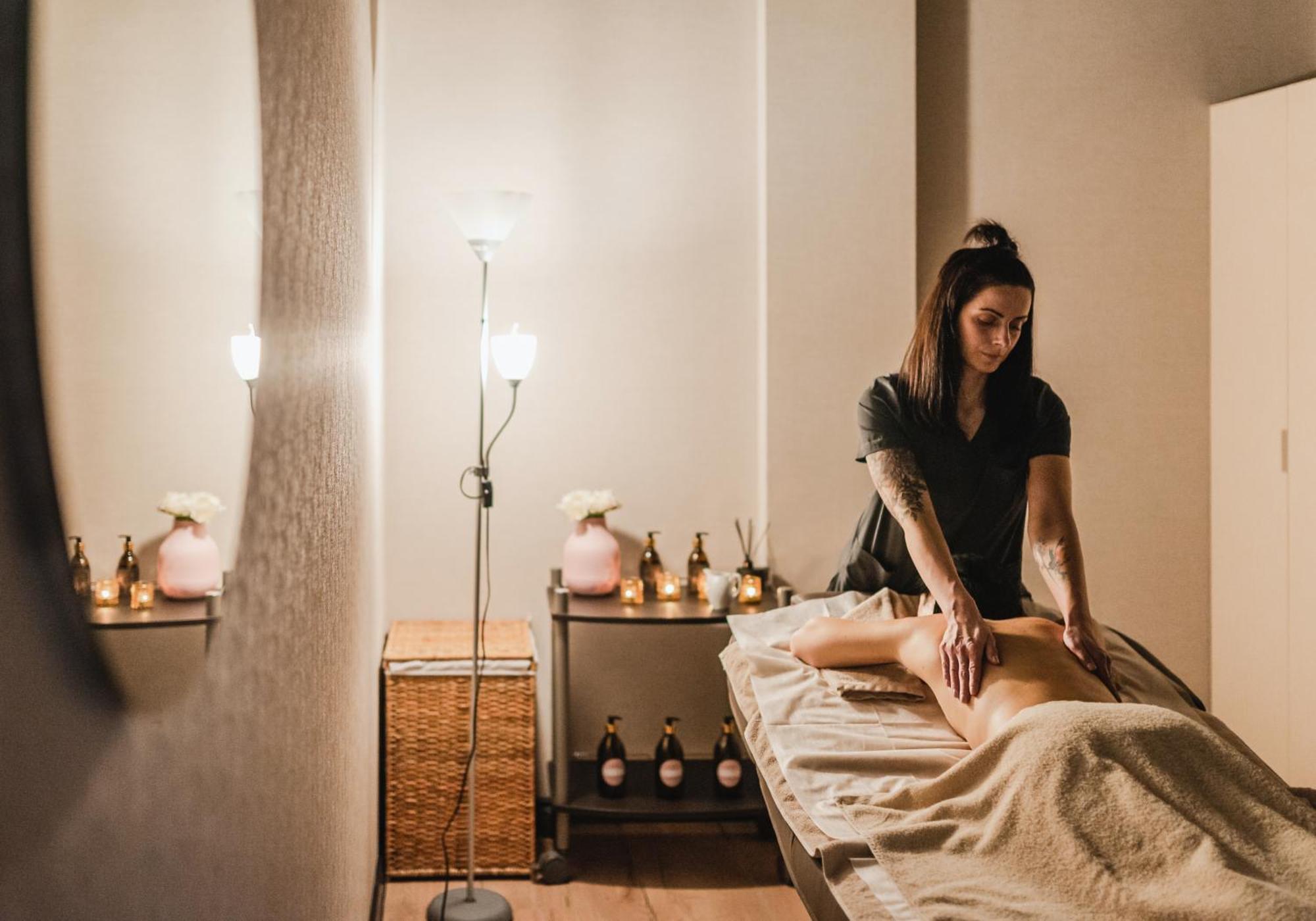 Zloty Horyzont Hotel & Resort シクラルスカ・ポレンバ エクステリア 写真