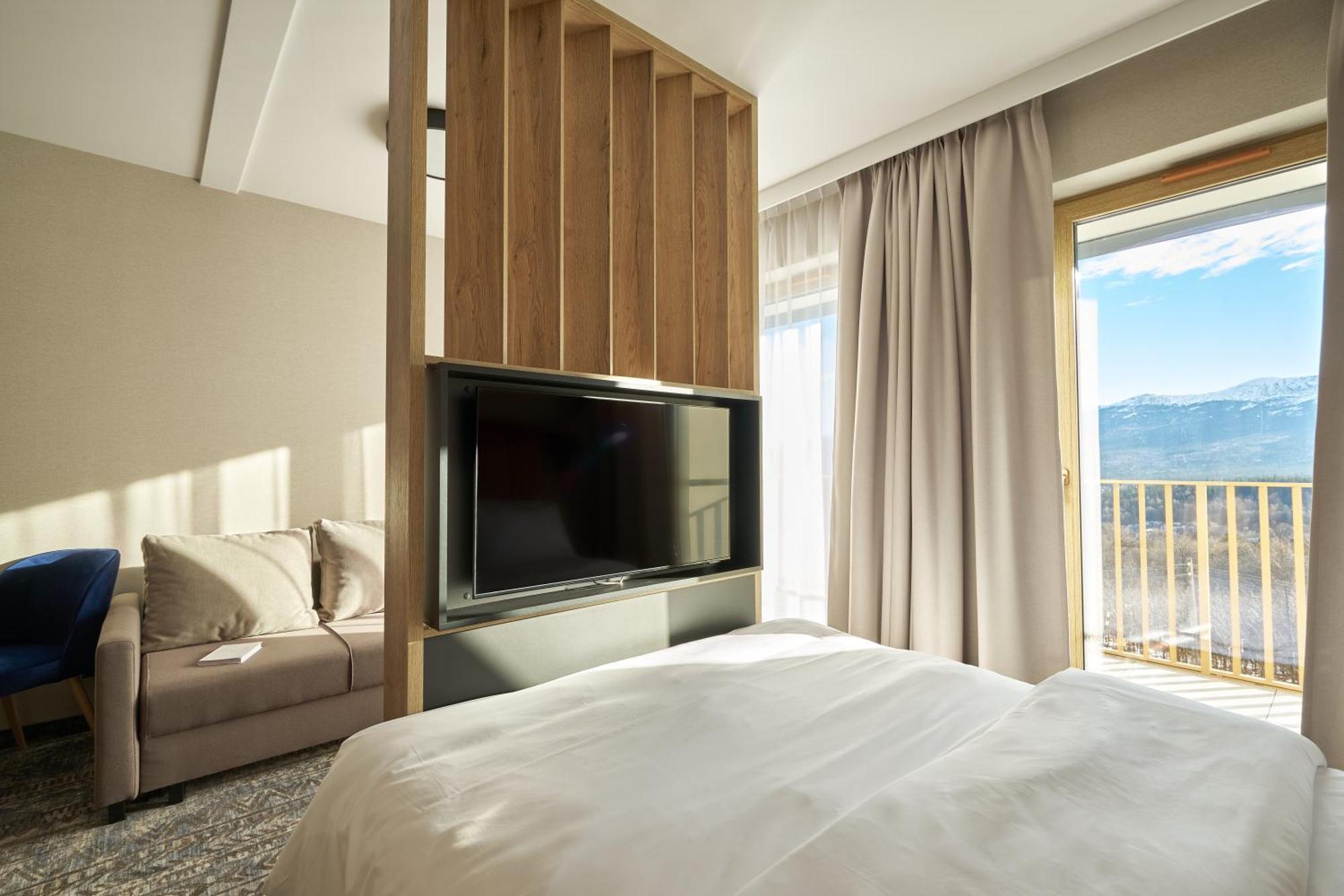Zloty Horyzont Hotel & Resort シクラルスカ・ポレンバ エクステリア 写真