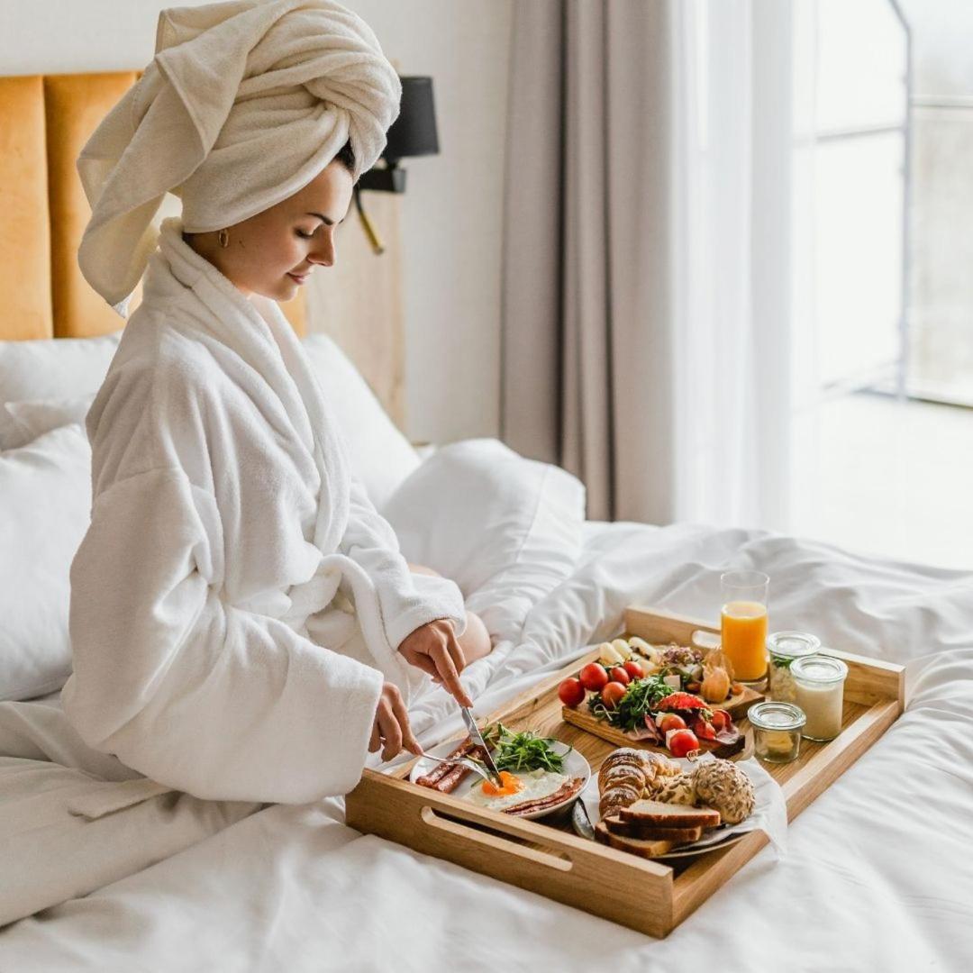 Zloty Horyzont Hotel & Resort シクラルスカ・ポレンバ エクステリア 写真